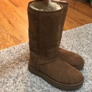 Tall classic Ugg’s